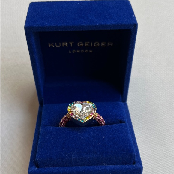 Kurt Geiger Rainbow Crystal Heart Cocktail Ring in Gold Tone - Picture 1 of 13